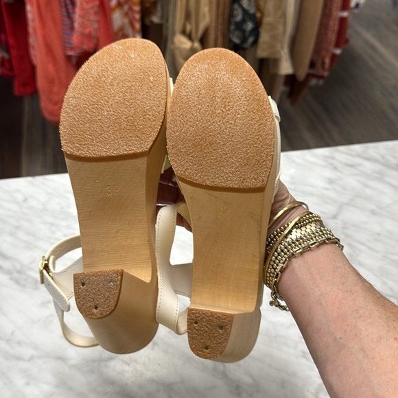 Anthropologie | Swedish Hasbeens White Flower Leather Clog Sandal Size 39 - Picture 10 of 15
